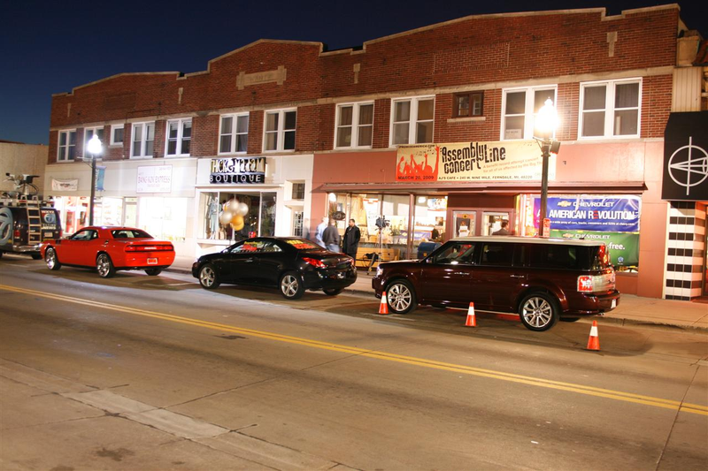 Illustration for article titled Detroit Area Cafe To Support Automakers By Attempting World's Longest Concert